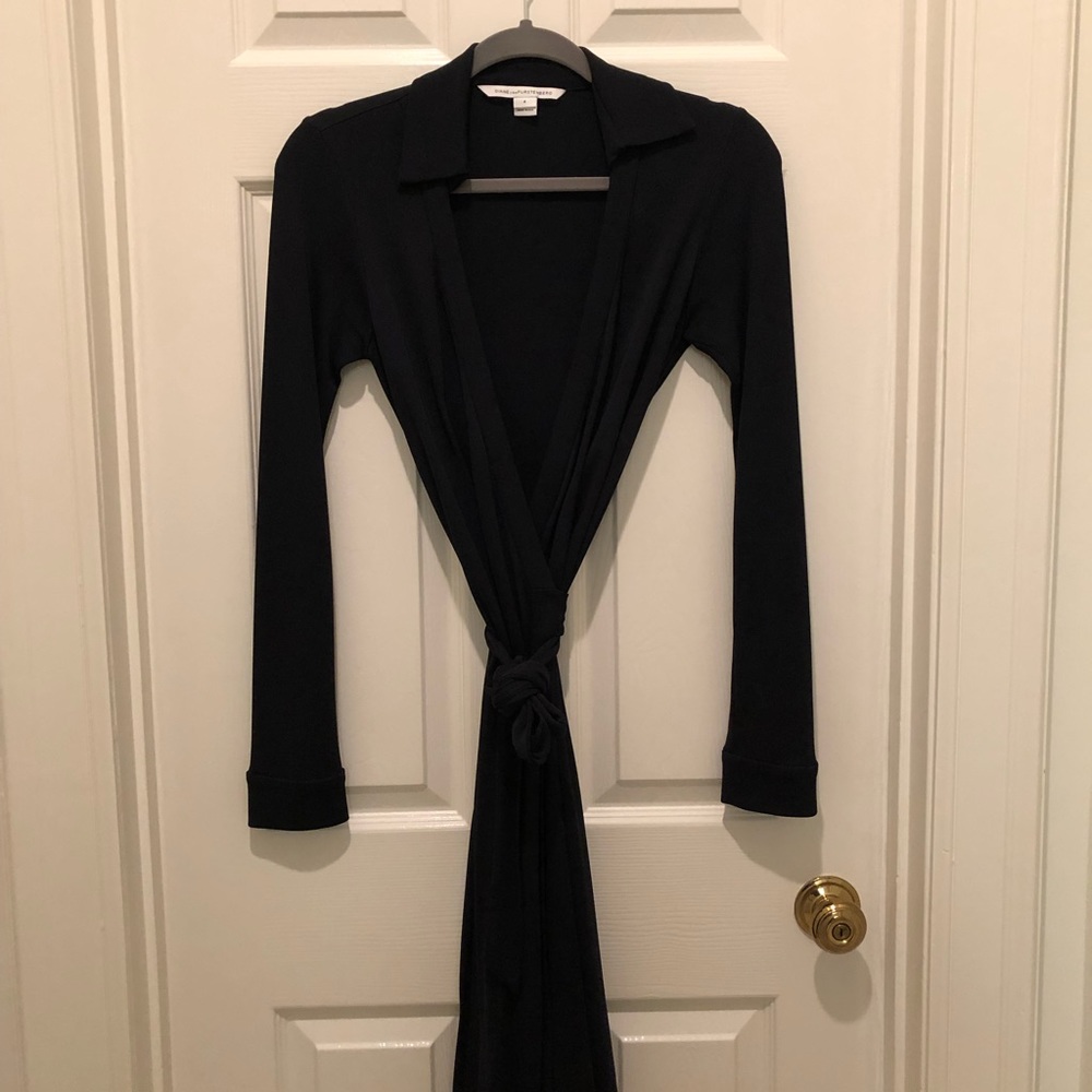 DVF New Jeanne Two matte wrap dress